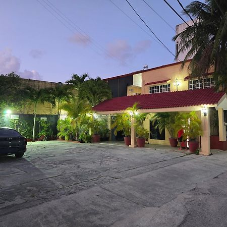Hotel Posada Marcas Cancun Exterior photo