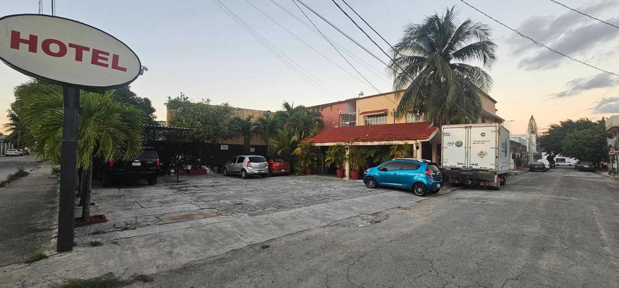 Hotel Posada Marcas Cancun Exterior photo